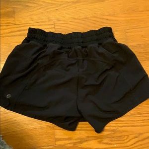 Lululemon shorts black